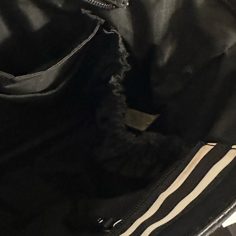 Kate Spade Black and White Tote Diaper Bag - Picture 11 of 13